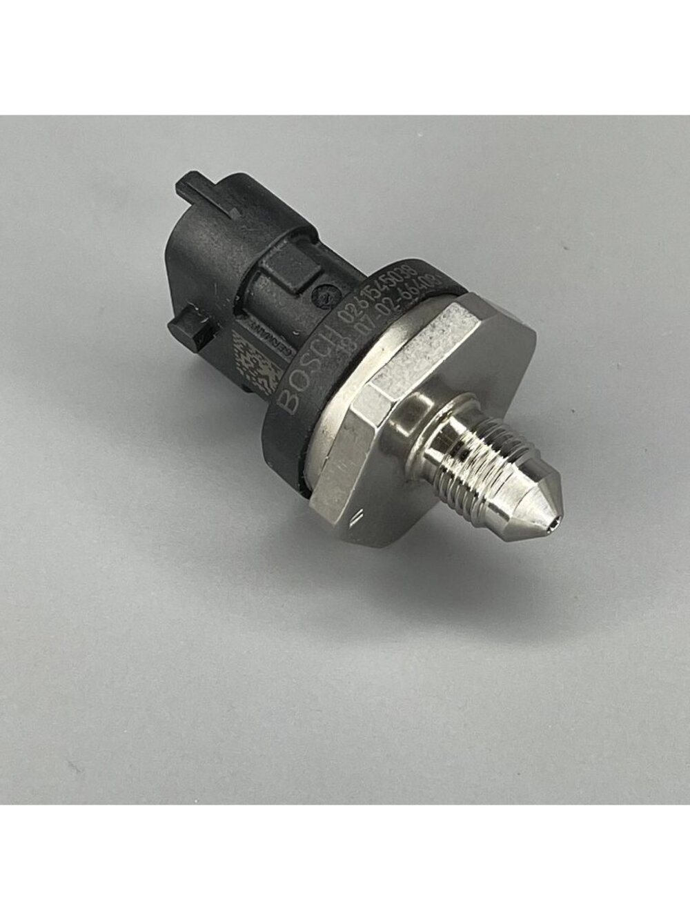 Bosch 0261545038 Fuel Pressure Sensor OEM Made in Germany New In Box